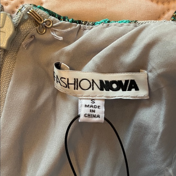 NWT Fashion Nova Poesy Saga Mini Dress - Picture 10 of 12